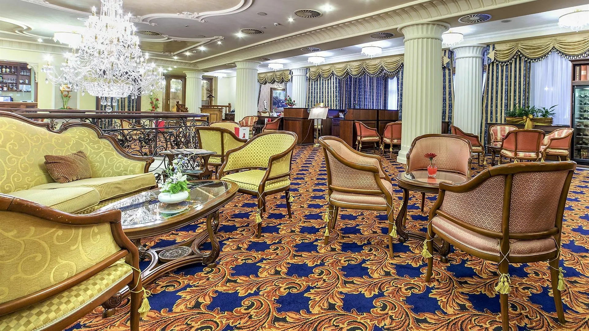 Carlsbad Plaza Medical Spa & Wellness Hotel Karlovy Vary 5*,